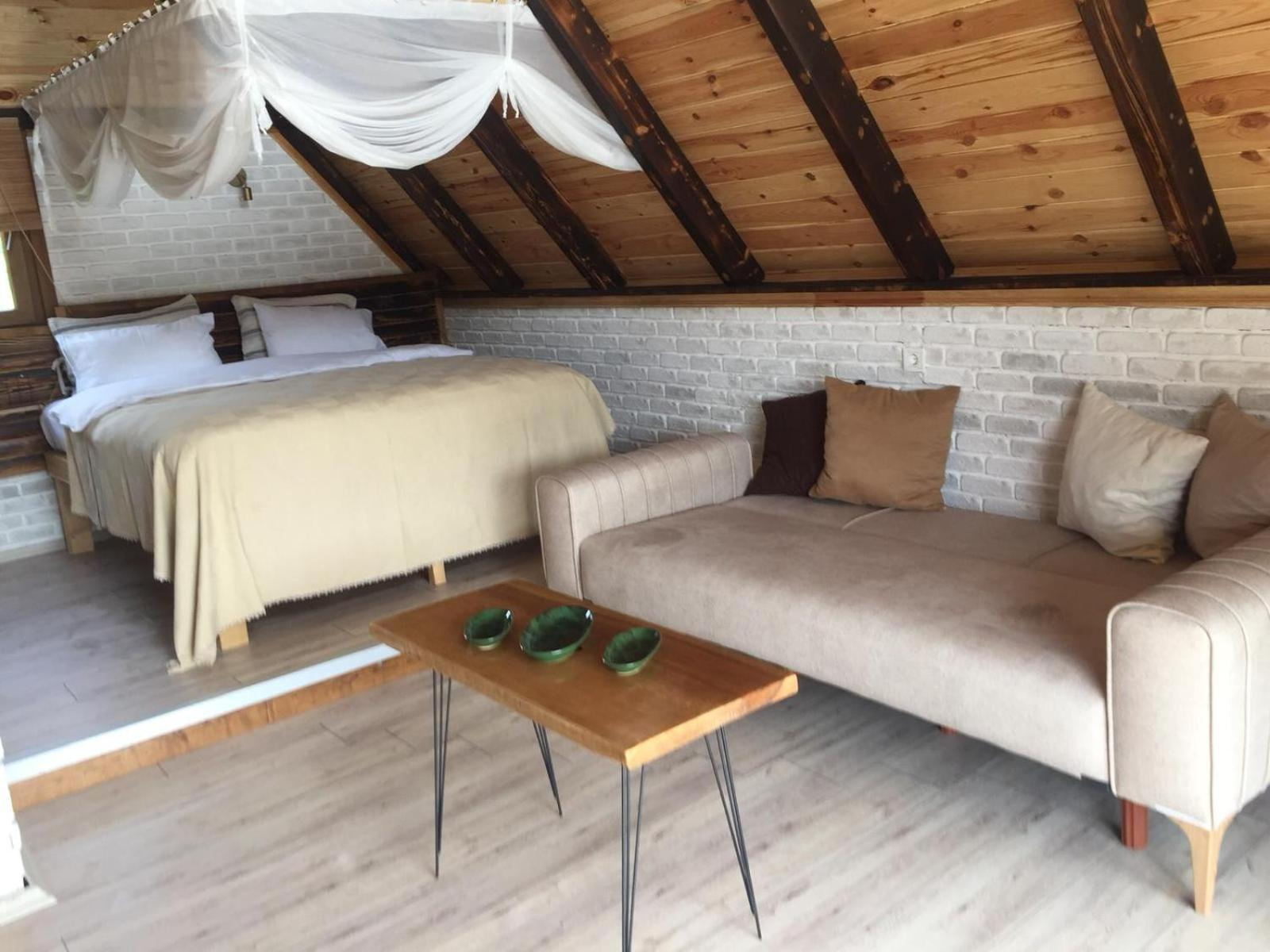 Tenora Campsite