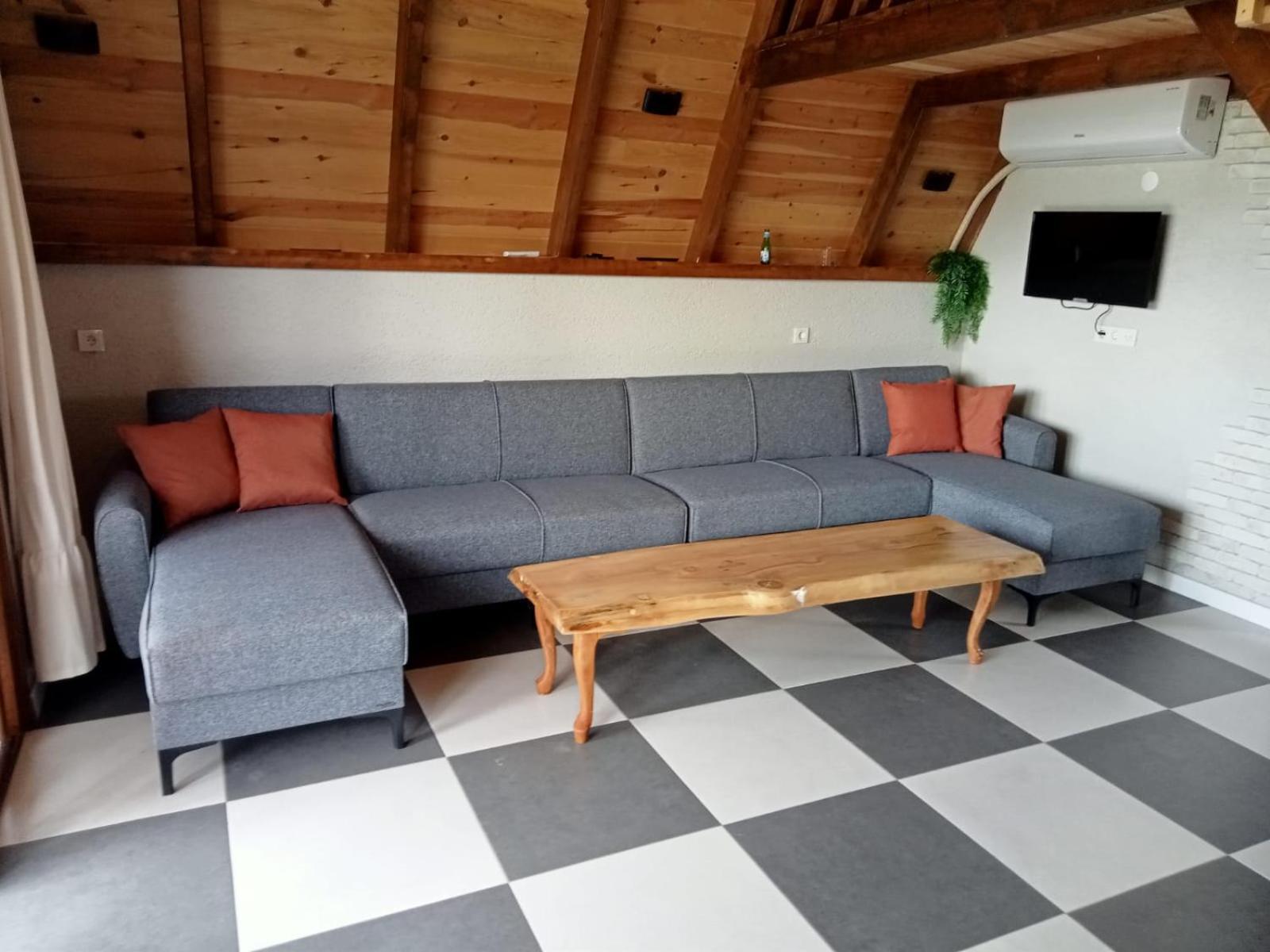 Campsite Tenora